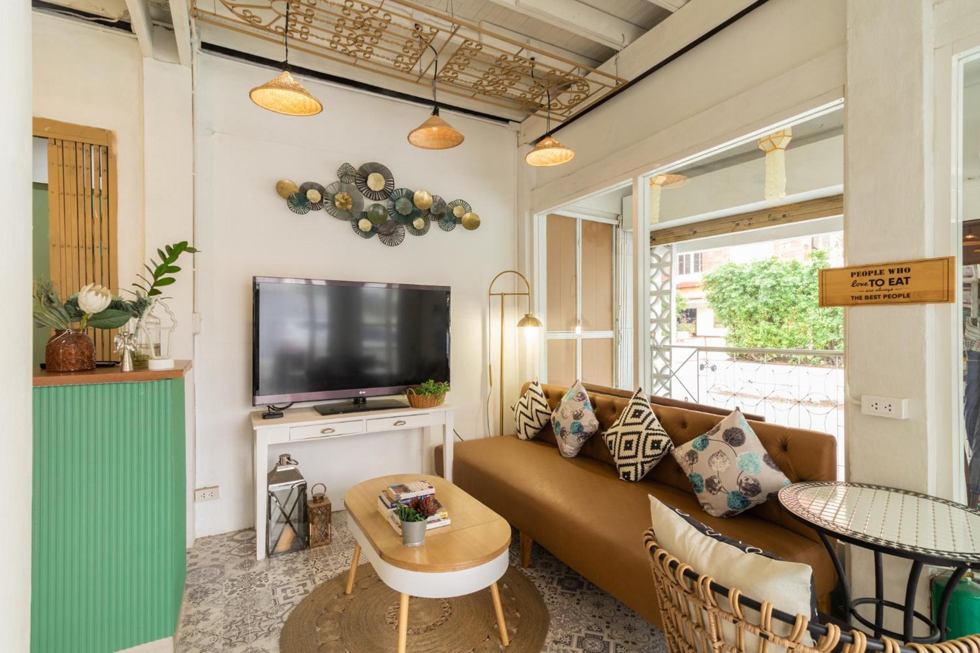 Sherva101 Home And Hostel Τσιάνγκ Μάι Εξωτερικό φωτογραφία