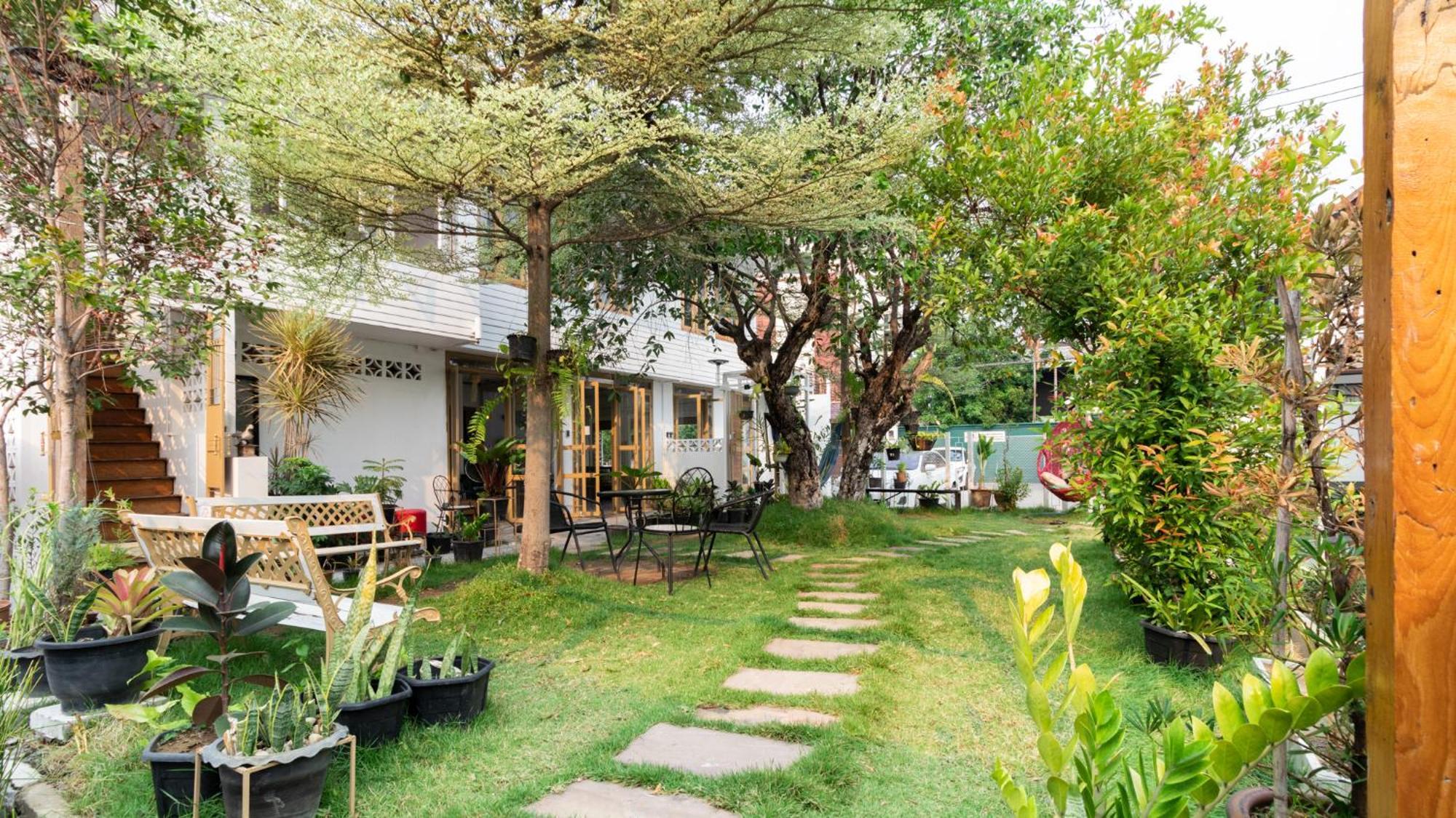 Sherva101 Home And Hostel Τσιάνγκ Μάι Εξωτερικό φωτογραφία